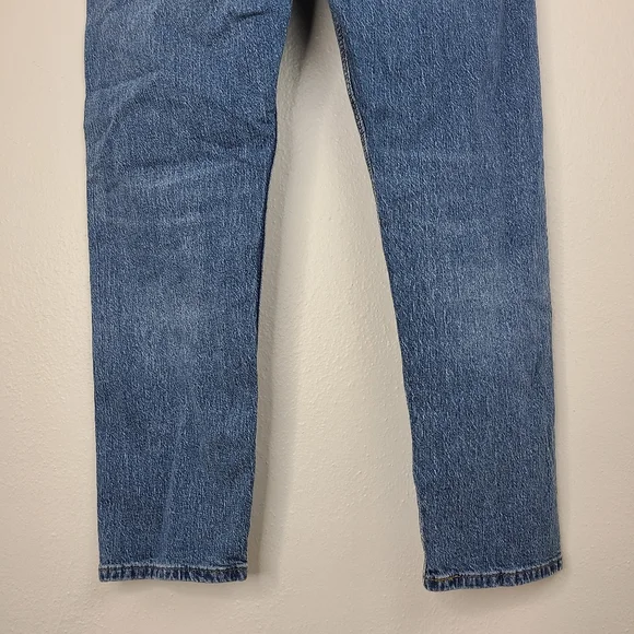 Levi's Jeans 502 Taper Fit Five Pockets Medium Wash Blue Size 36 x 30 - Picture 6 of 11